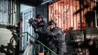 S.W.A.T.: Los Hombres de Harrelson. T(T1). S.W.A.T.: Los... (T1): Ep.17 La armería