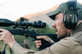 Única oportunidad. T(T2). Única oportunidad (T2): Bushbuck del Cabo: entre sombras y espinas