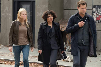 Imagen de Fringe (Al límite) (T5): Ep.1 Unificador de pensamiento transiliente, modelo 11 - 4