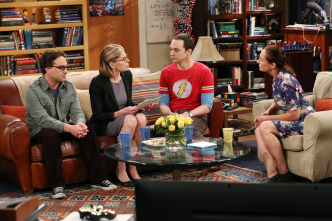 Imagen de The Big Bang Theory (T8): La combustión maternal - 3