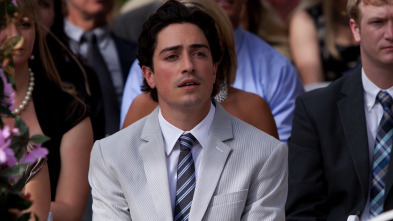 Imagen de Divina de la muerte (T3): Ep.4 La boda - 6