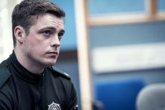 Imagen de Blue Lights (T1): Ep.1 El código - 5