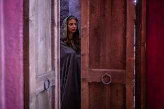 Imagen de Domina (T1): Ep.2 Resurgir - 8