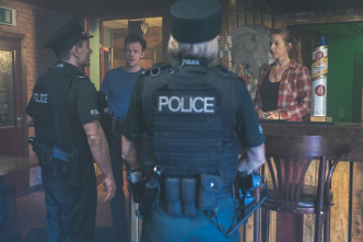 Imagen de Blue Lights (T2): Ep.1 Todo pasa - 4