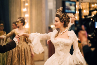 Imagen de María Antonieta (T1): Ep.4 Reina de Francia - 10
