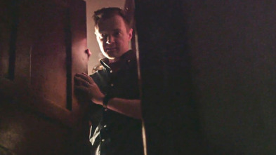 Imagen de Un fantasma en la... (T7): Lo que hay debajo - 2
