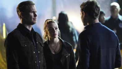 Imagen de Legacies (T1): Ep.12 Hay una Momia en la Calle Principal - 2