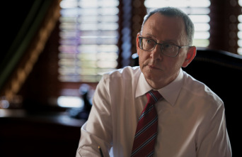 Imagen de Elsbeth (T2): Ep.7 Una mujer enfadada - 9
