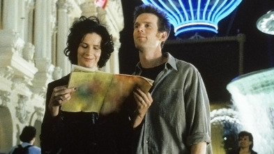 Imagen de A dos metros bajo... (T1): Ep.11 El viaje - 2