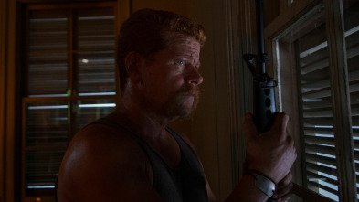Imagen de The Walking Dead (T5): Ep.3 Cuatro paredes y un techo - 2