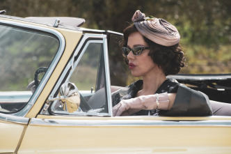 Imagen de Oriana Fallaci (T1): Ep.2 Figuras de cera - 11