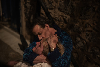 Imagen de So Long, Marianne (T1): Ep.2 Enamorado - 10