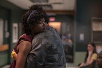 Imagen de Mentes Brillantes (T1): Ep.12 El doctor cuyo mundo colapsó - 6