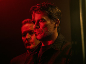 Imagen de Dexter: Resurrección (T1): Ep.3 Órdenes de copiloto - 3