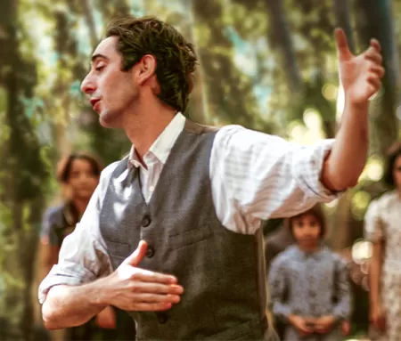 El maestro que prometió el mar en Movistar Plus+