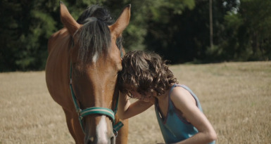 Corto: Les bones nenes
