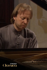 Prosseda interpreta Mozart, Schubert y Chopin