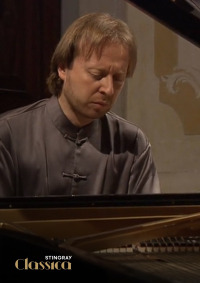 Prosseda interpreta Mozart, Schubert y Chopin