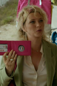Candice Renoir. T3.  Episodio 3: Quien se arrepiente, se castiga