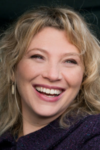 Candice Renoir. T8.  Episodio 7: No hay rana que no encuentre su sapo (I)
