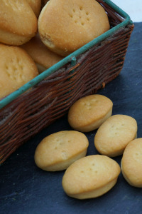 ¿Cómo se elabora?. T2.  Episodio 2: Espárragos blancos, galletas saladas y caramelos de cristal