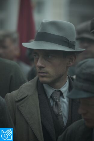 (LSE) - Babylon Berlin. T(T1). (LSE) - Babylon Berlin (T1): Ep.4 