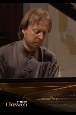 Prosseda interpreta Mozart, Schubert y Chopin