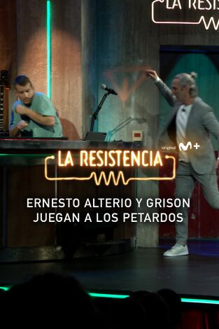 Lo + de las entrevistas de cine y televisión. T(T6). Lo + de las... (T6): Grison y Ernesto Alterio se lían a petardos - 26.10.22