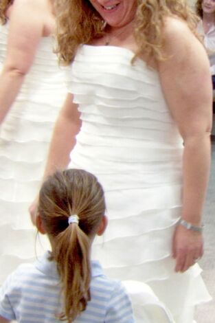 ¡Sí, quiero ese vestido!. T(T4). ¡Sí, quiero ese... (T4): Prácticamente familia