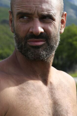 Rutas salvajes con Ed Stafford (aka Ed Stafford: solo en la isla). T(T2). Rutas salvajes... (T2): Patagonia