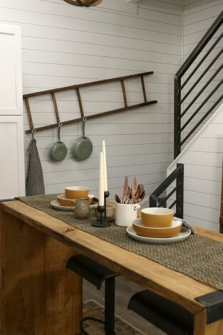Reforma con Karen y Mina. T(T4). Reforma con Karen... (T4): Sorpresa de madera