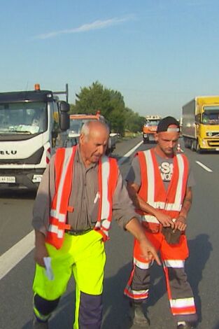 A8, emergencia en la autopista. A8, emergencia en la...: Ep.1