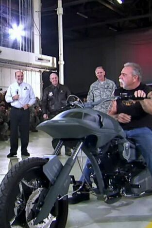 American Chopper. T(T6). American Chopper (T6): Motocicleta NHL/Motocicleta Bombardero B-2