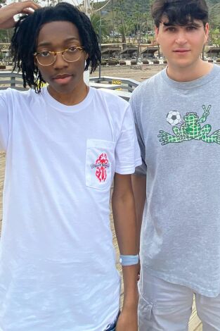 Chillin Island. T(T1). Chillin Island (T1): Lil Tecca y Ezra Koenig