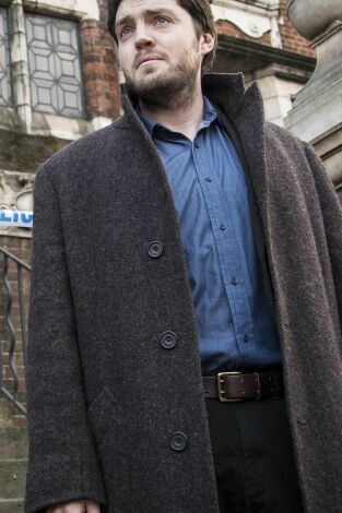 Cormoran Strike. T(T1). Cormoran Strike (T1): Ep.4 El gusano de seda: Parte 1