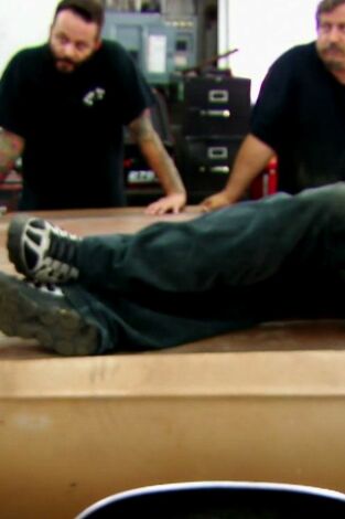 Misfit Garage. Misfit Garage: Lanzamiento de un Satellite del 69 (1ª parte)