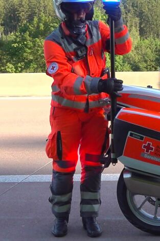 A8, emergencia en la autopista. T(T4). A8, emergencia en... (T4): Ep.15