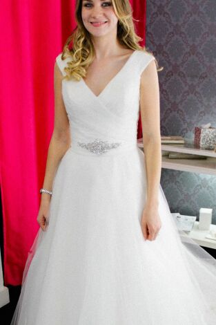 ¡Sí, quiero ese vestido! UK. T(T1). ¡Sí, quiero ese... (T1): Todos son expertos