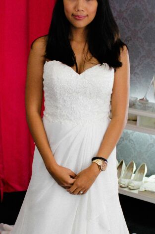 ¡Sí, quiero ese vestido! UK. T(T1). ¡Sí, quiero ese... (T1): Vestida por comité