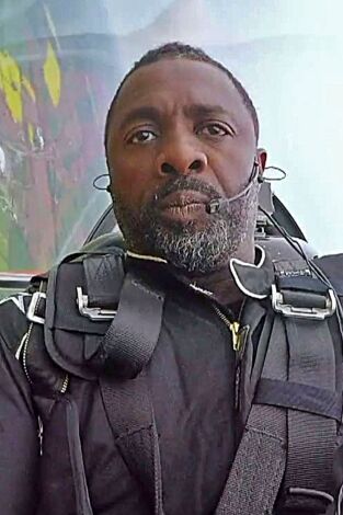 Idris Elba, sin límites. Idris Elba, sin límites: Acrobacias aéreas