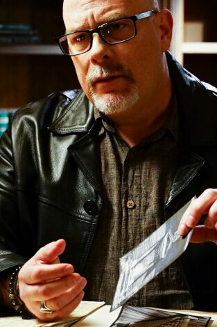 The Holzer Files. The Holzer Files: Leyendas y mentiras