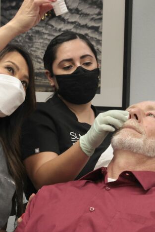 La doctora Lee. La doctora Lee: El villancico de un grano
