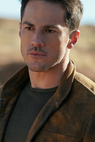 Roswell, Nuevo Mexico. T(T4). Roswell, Nuevo... (T4): Ep.10 En un agujero