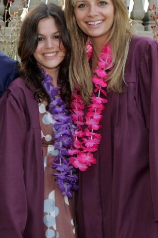 The O.C.. T(T3). The O.C. (T3): Ep.25 The Graduates