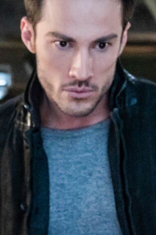 Roswell, Nuevo Mexico. T(T1). Roswell, Nuevo... (T1): Ep.10 No quiero dejarla escapar