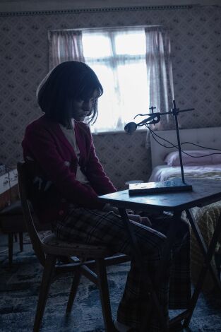 El poltergeist de Enfield. T(T1). El poltergeist de... (T1): Ep.2 Fuerzas desconocidas