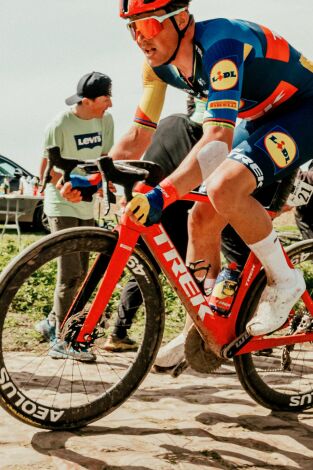 Chasing Cobbles: Mads Pedersen. Chasing Cobbles: Mads...: Persiguiendo los adoquines
