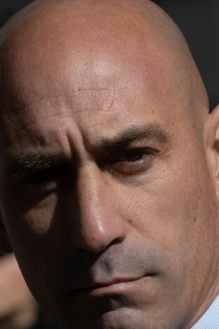 Rubiales vs Hermoso: el beso de la copa del mundo. Rubiales vs Hermoso:...: Ep.1