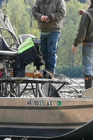 La fiebre del oro: aguas bravas. La fiebre del oro:...: Rota y a rayas