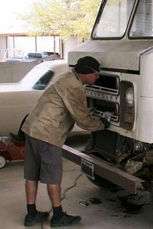 Iron Resurrection. T(T7). Iron Resurrection (T7): De furgoneta a todoterreno - Parte 1